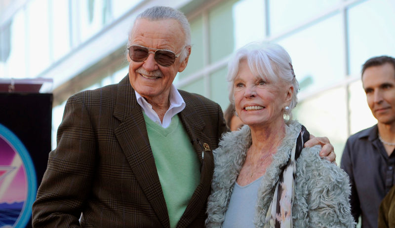 Illustration for article titled Qué demonios está pasando con Stan Lee para que se hable de todo menos de su impresionante legado